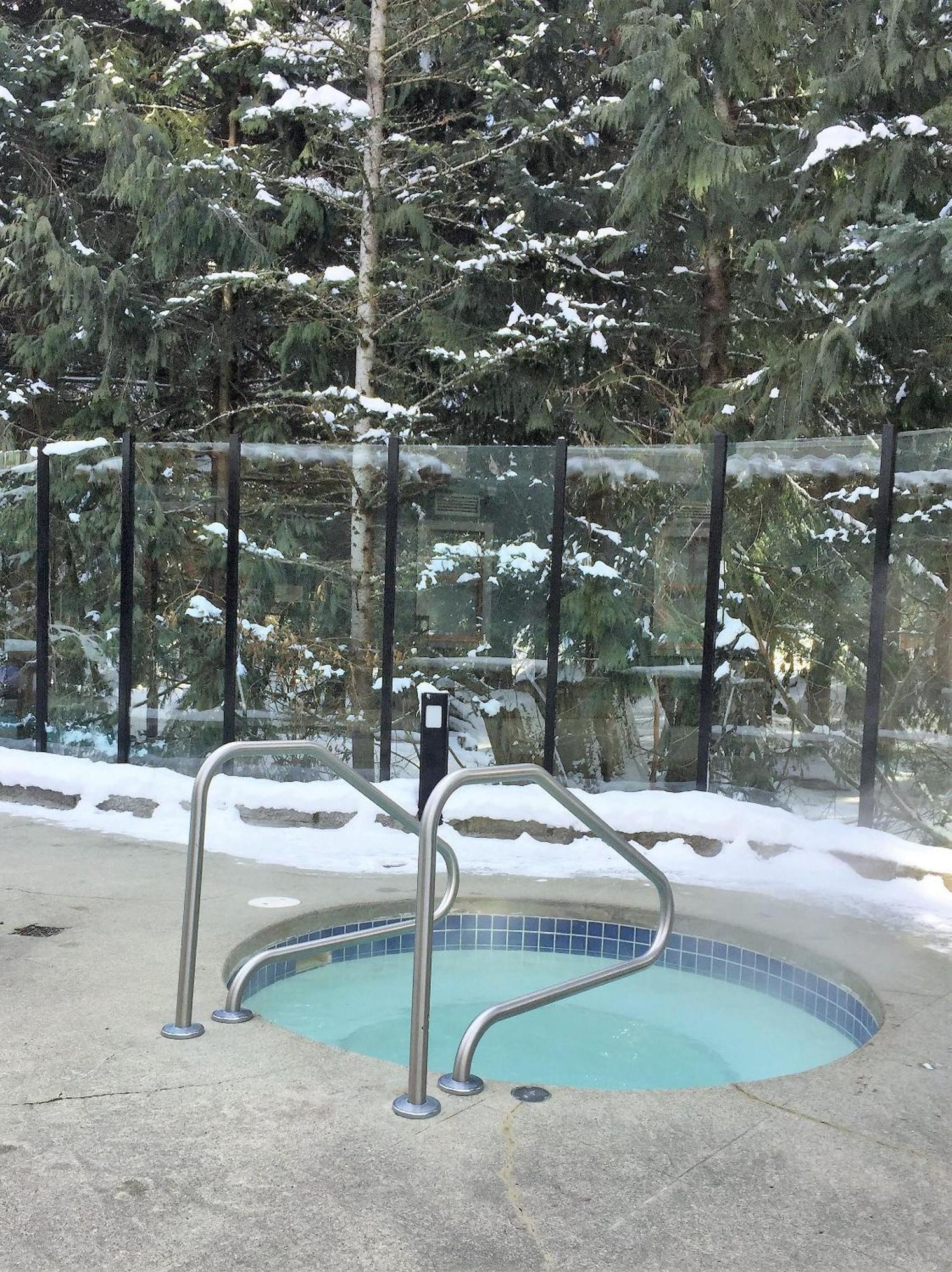 Alpenglow Lodge Studio With Park View By Mva Whistler Exteriör bild